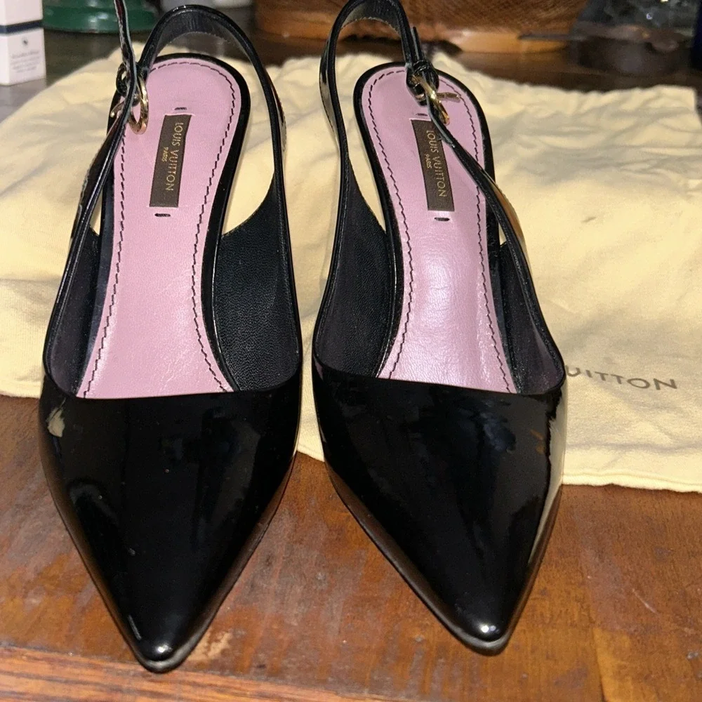 Louis Vuitton Patent Leather Slingback Pumps Women's Size: 38/8 With Dust‎ Bags